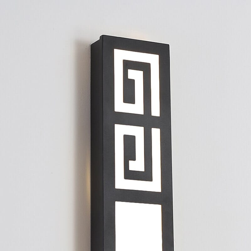 Kairoa Weatherproof Wall Light With Chrome Finish For Outdoor Lighting