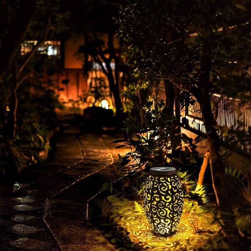 Aurora Solar Outdoor Lanterns for Pathways and Gardens