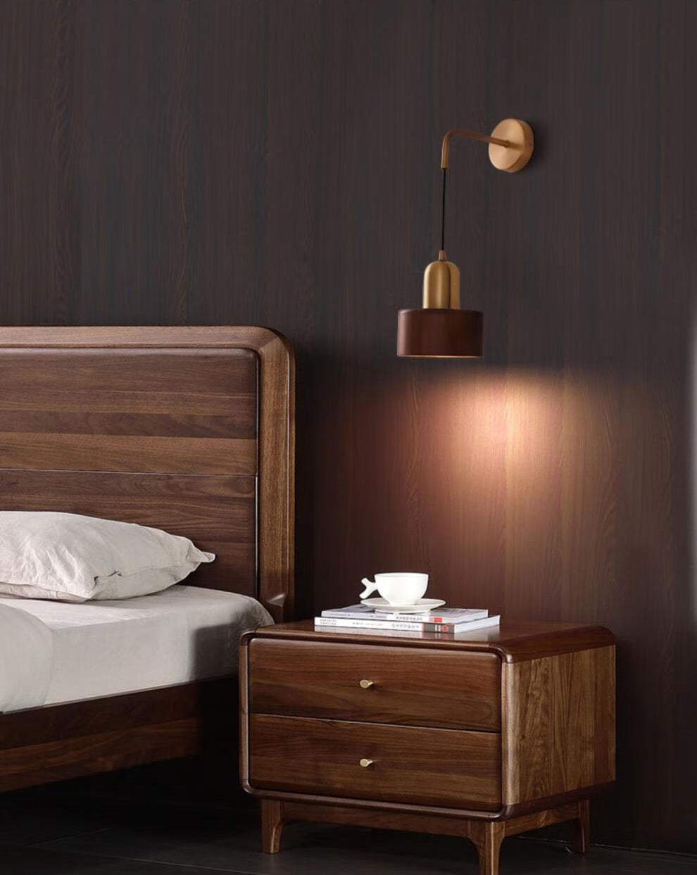 Brindlemere Vintage Wooden Wall Lamp With Brass Accents